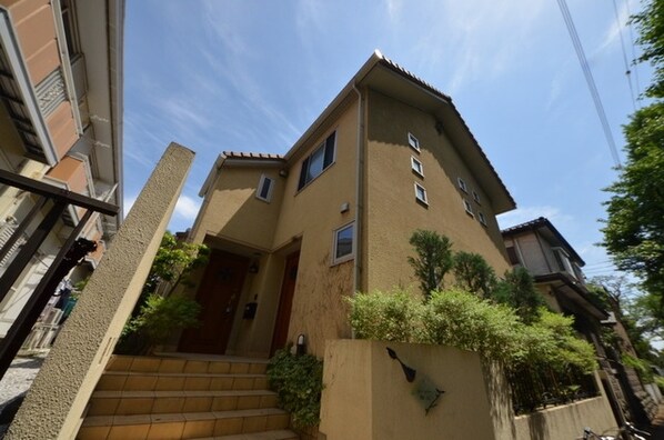 コージー国立の物件外観写真